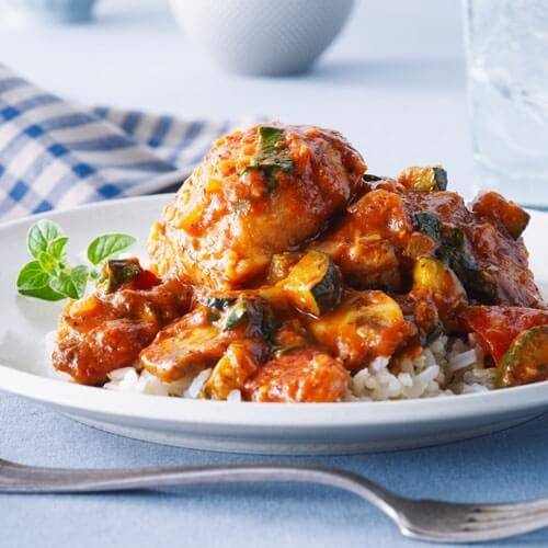 Poulet cacciatore avec riz et légumes